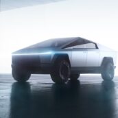 Tesla Cybertruck: dal prototipo alla strada